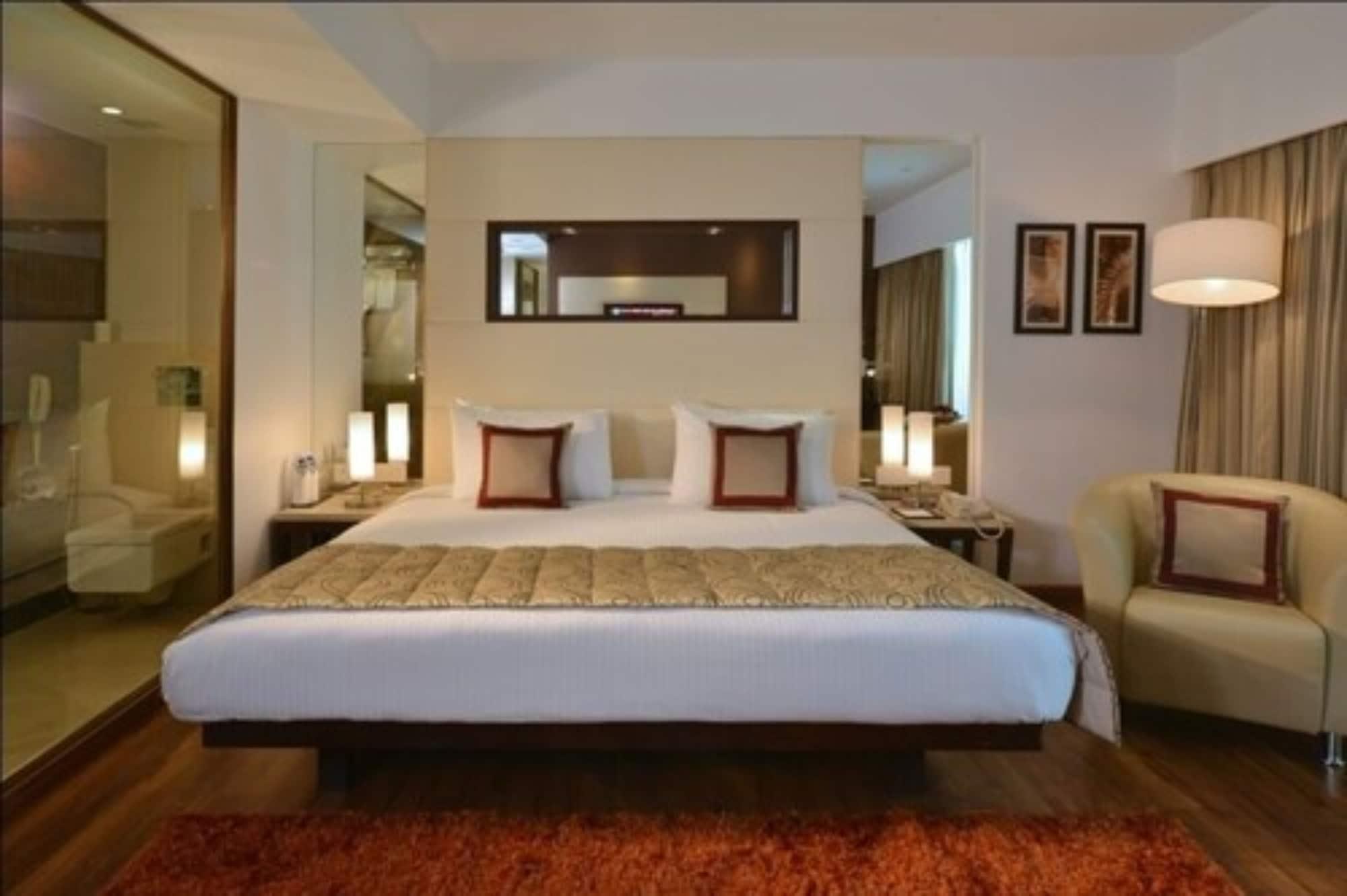 Majestic Court Sarovar Portico Navi Mumbai Extérieur photo