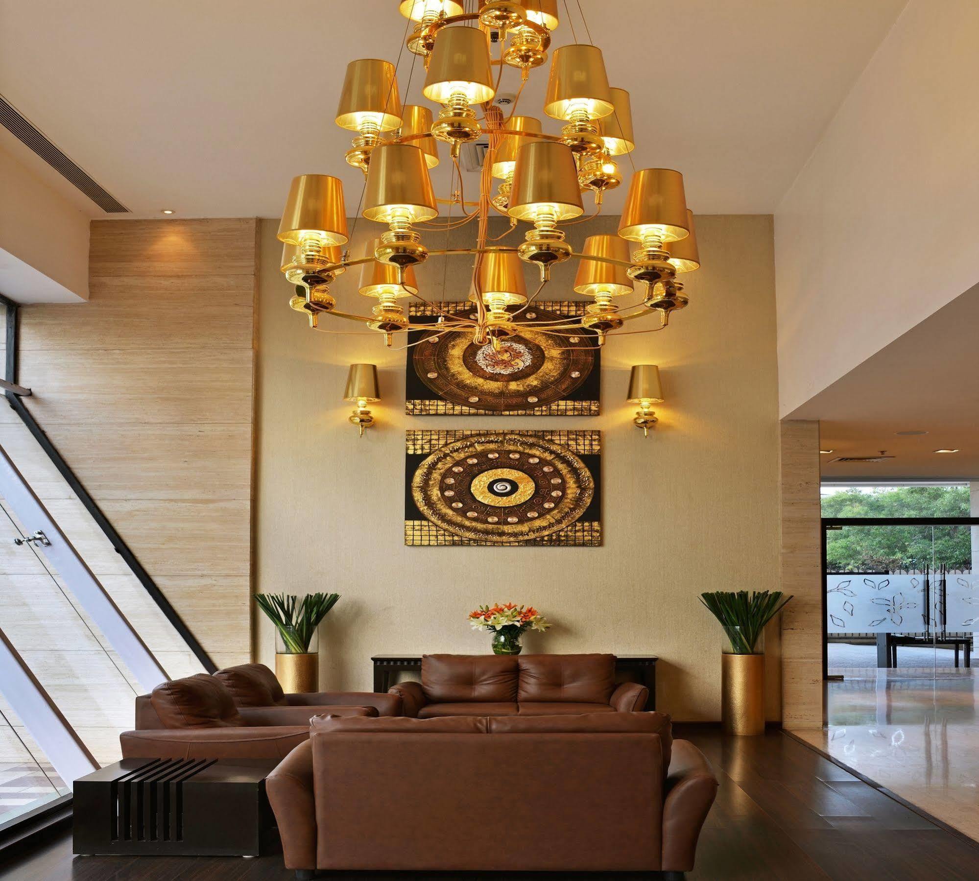 Majestic Court Sarovar Portico Navi Mumbai Extérieur photo