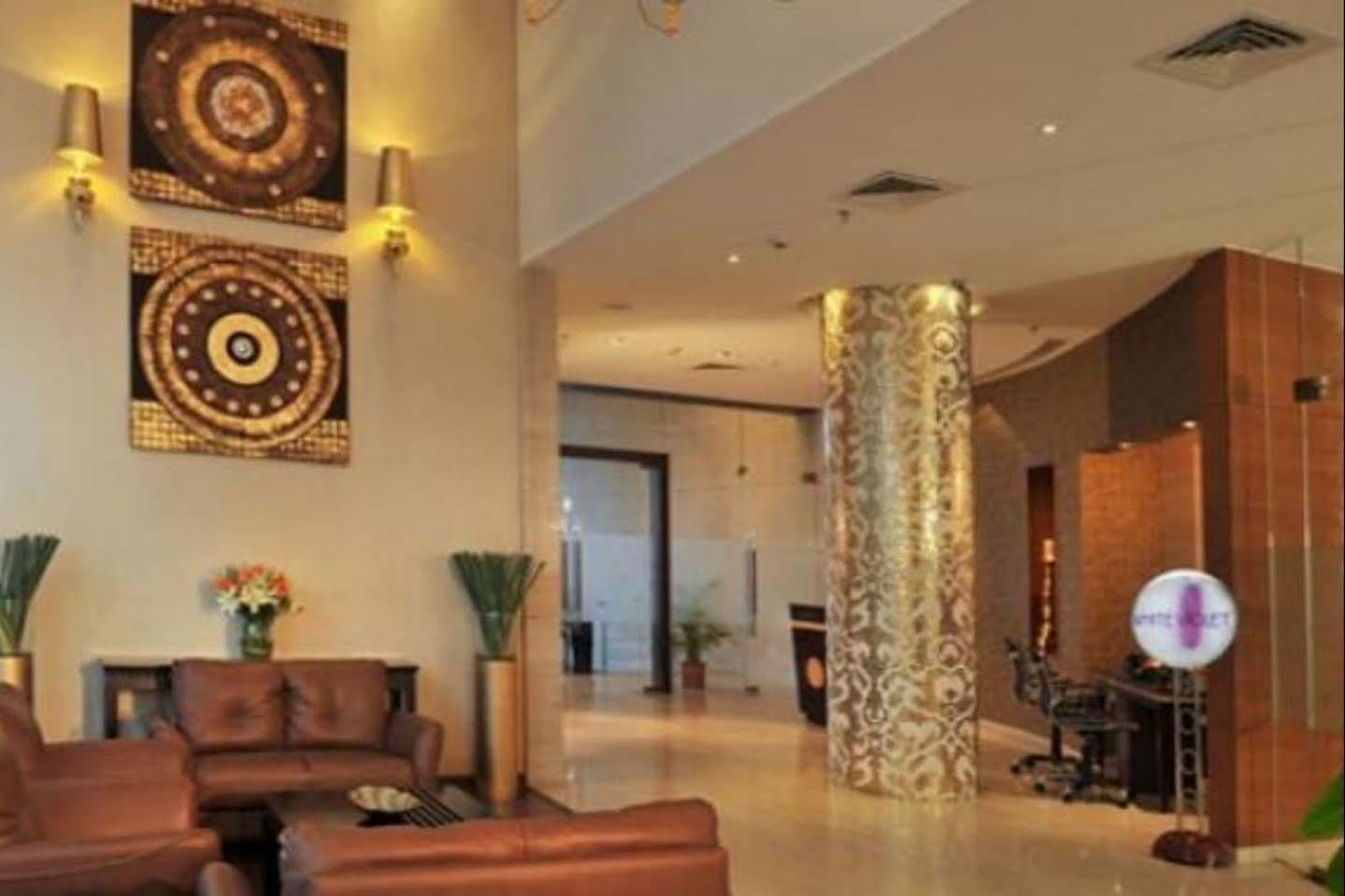 Majestic Court Sarovar Portico Navi Mumbai Extérieur photo